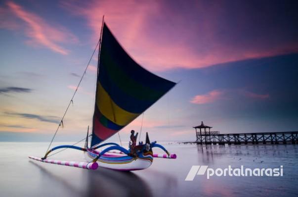 Pantai Pasir Putih Situbondo