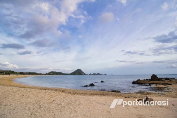 Pantai Kuta Lombok