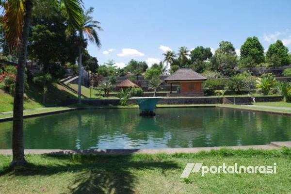 Taman Narmada Lombok